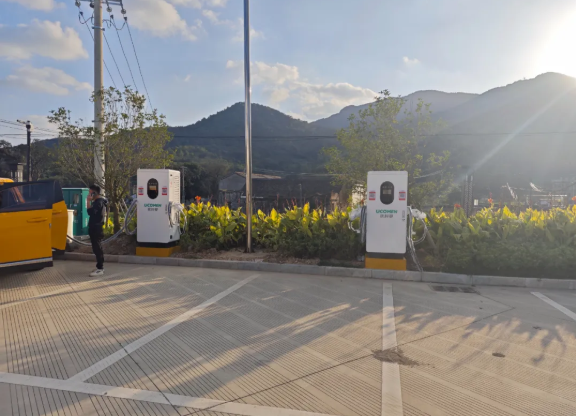 下鄉(xiāng)進(jìn)村！寧波科曼電子科技有限公司助力鎮(zhèn)海區(qū)在全市率先實現(xiàn)公共充電樁“村村通”添磚加瓦！